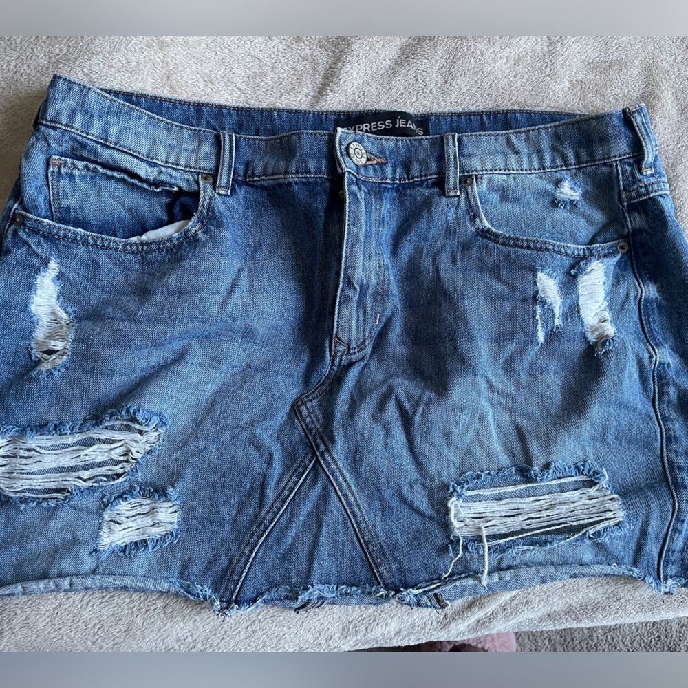 Mini denim distressed skirt